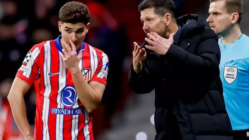 Diego Simeone makes Julian Alvarez Liverpool transfer claim – ‘How will he feel happy’