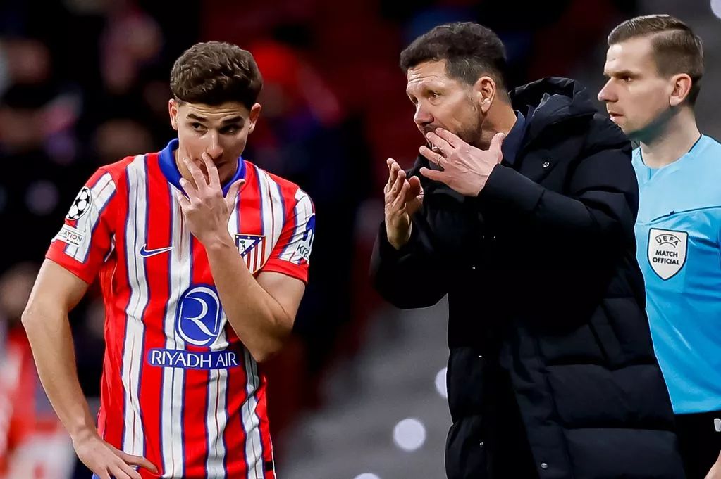 Diego Simeone makes Julian Alvarez Liverpool transfer claim – ‘How will he feel happy’